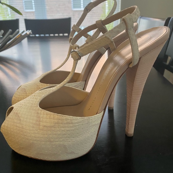 COPY - Giuseppe Zanoti peep toe pumps - Picture 2 of 4
